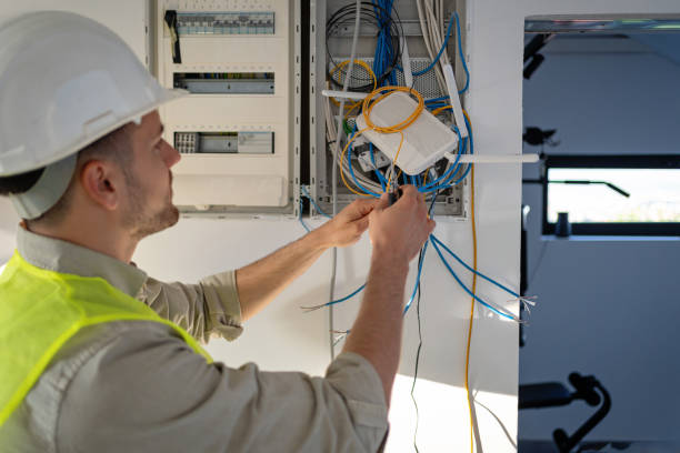 Best Circuit Breaker Repair  in Carrollwood, FL